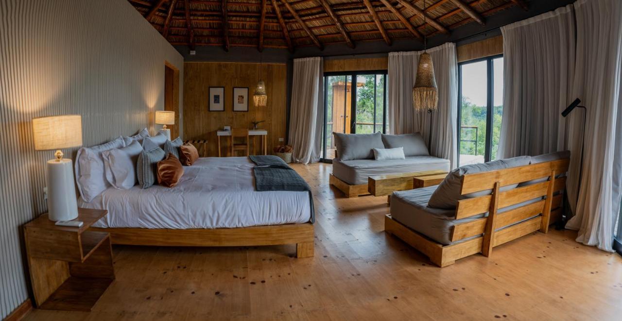 Reserva Natural Iguazu - Pristine Luxury Camp Puerto Libertad Luaran gambar